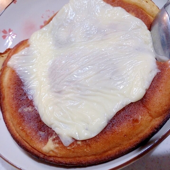 とろけるチーズのっけの蒸し焼きパンケーキ レシピ 作り方 By Hideok8 楽天レシピ とろけるチーズのっけの蒸し焼きパンケーキ レシピ 作り方 By Hideok8 楽天レシピ